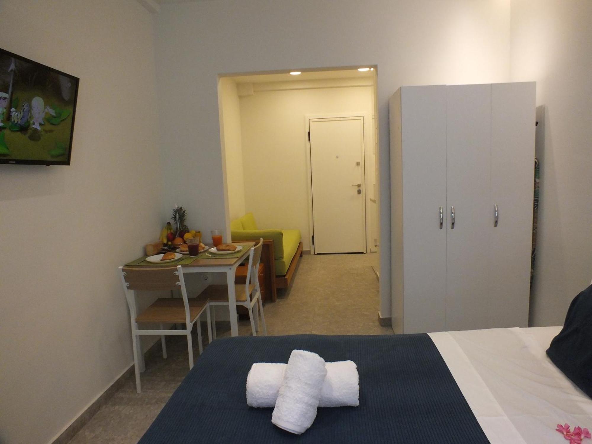 Cozy Apartment At Panormou Metro, Athens City Center Esterno foto