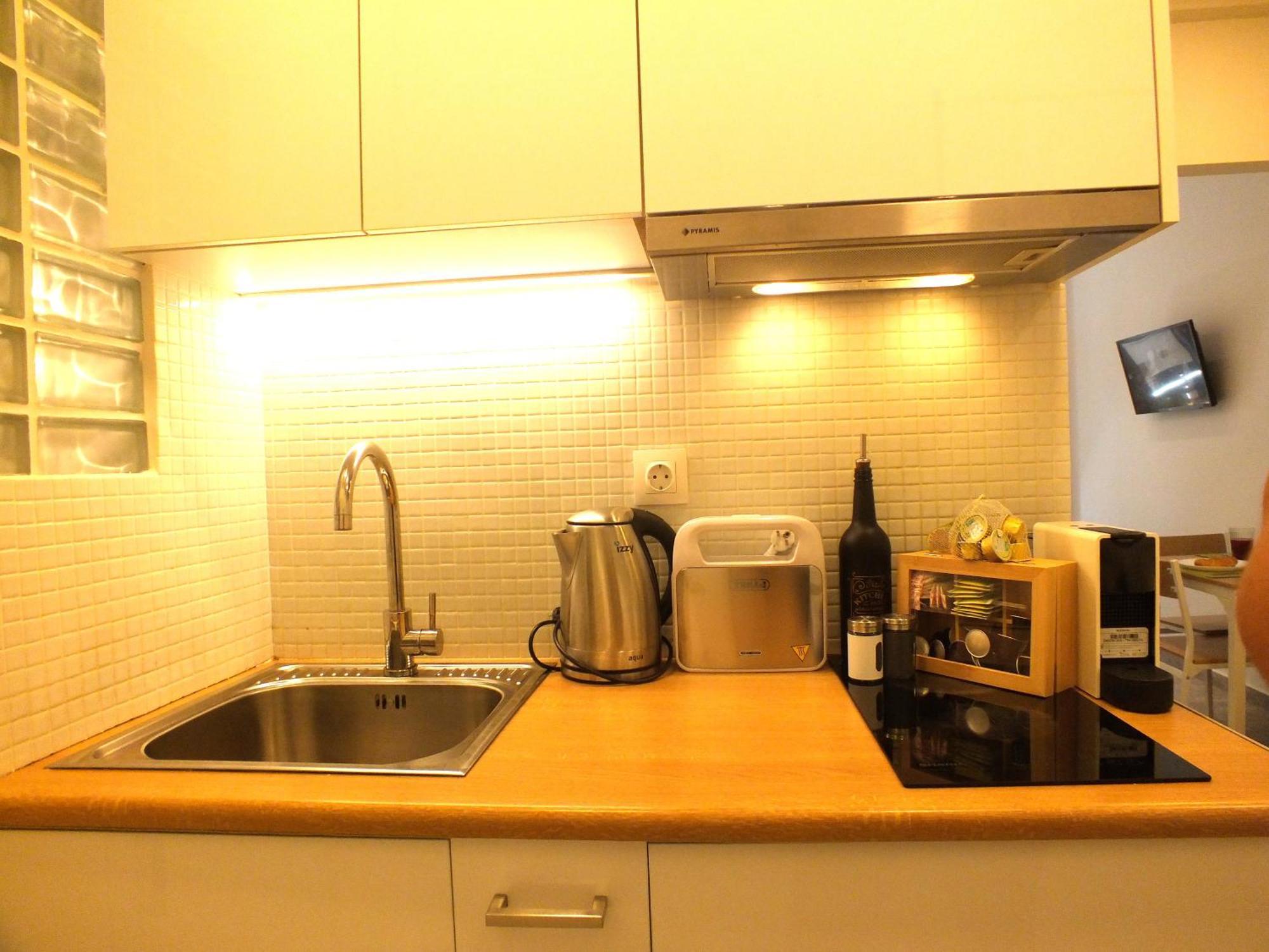 Cozy Apartment At Panormou Metro, Athens City Center Esterno foto